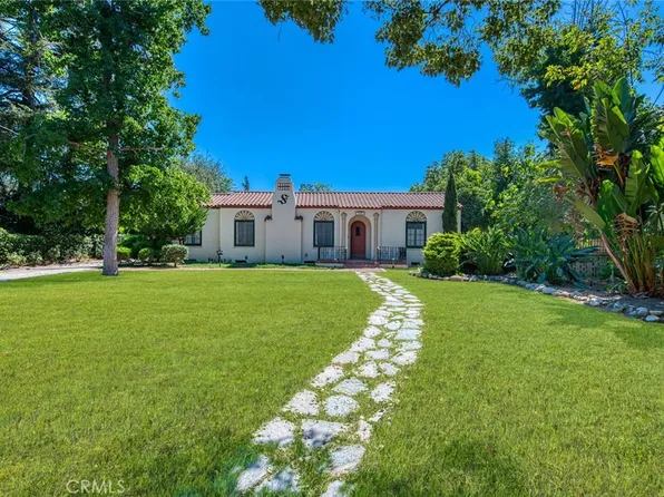 1096 Armada Dr, Pasadena, CA 91103