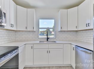 3205 Spencer Rd NE, Conover, NC 28613