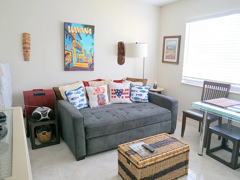 7286 Huntington Ln #306 — Photo 19