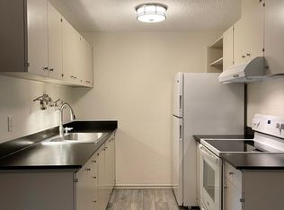 616 N 3rd St #4, Tacoma, WA 98403