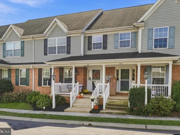 256 Cool Creek Way, Lancaster, PA 17602