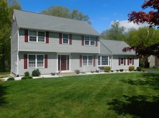 172 Williamsburg Dr, Monroe, CT 06468