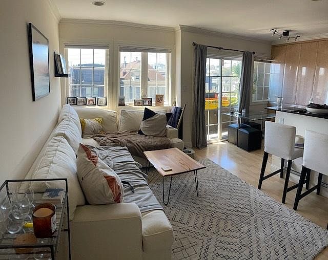1st image of 3070 California St #301
