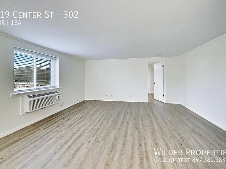 219 Center St #302 — Photo 2