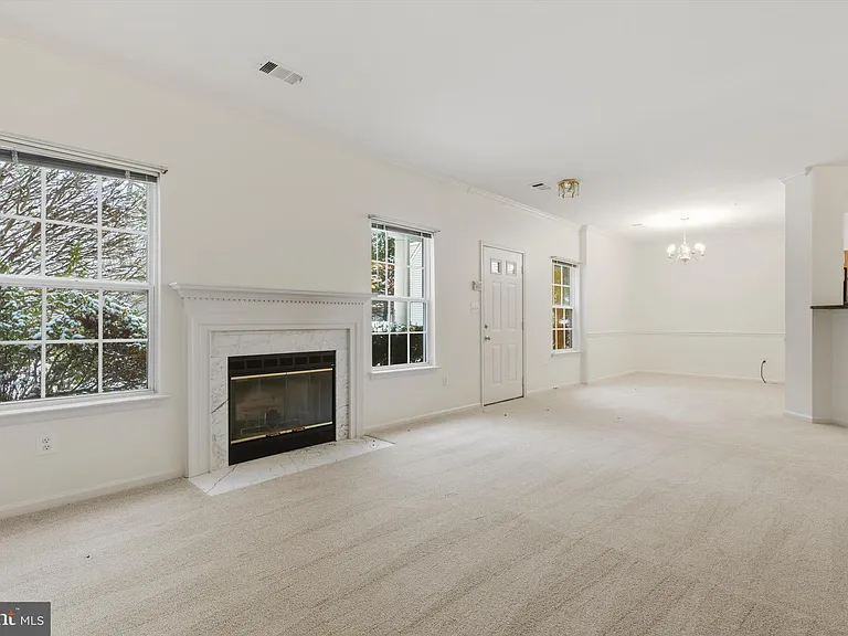 1640 Fallowfield Ct #1640 — Photo 6