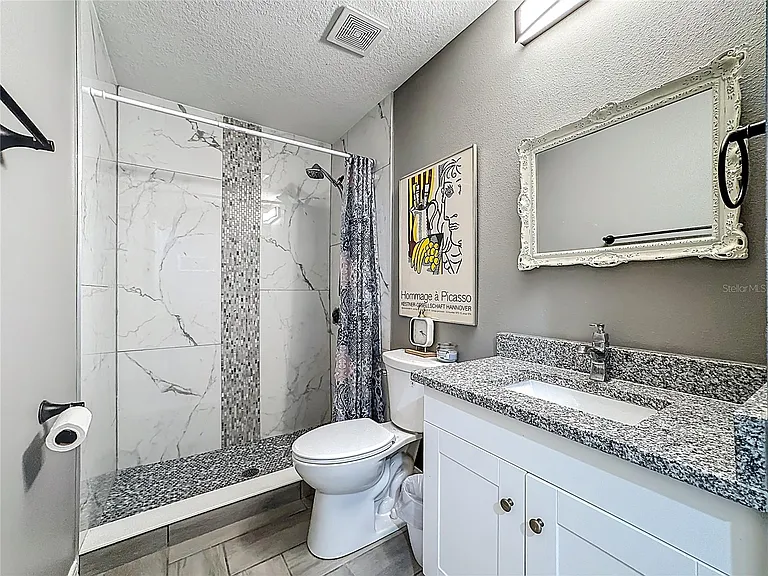 321 21st St W — Photo 16