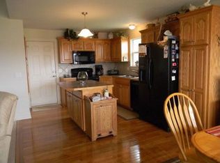 7207 Woodland Dr, Shawnee, KS 66218