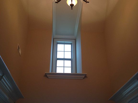 5th image of 113 Forest Bend Dr