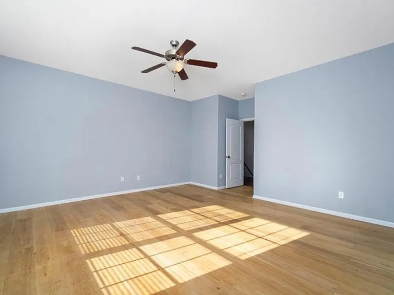1107 Carver Ave — Photo 8