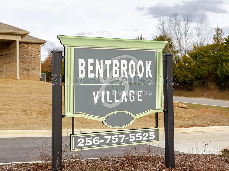 206 Bentbrook Dr — Photo 5