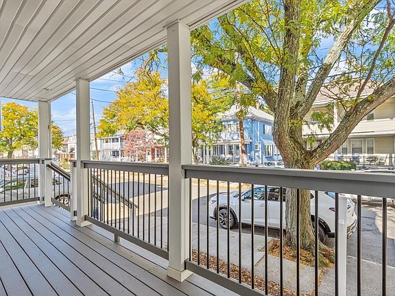 3rd image of 14 Gordon St #14