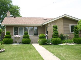 8920 Osceola Ave, Morton Grove, IL