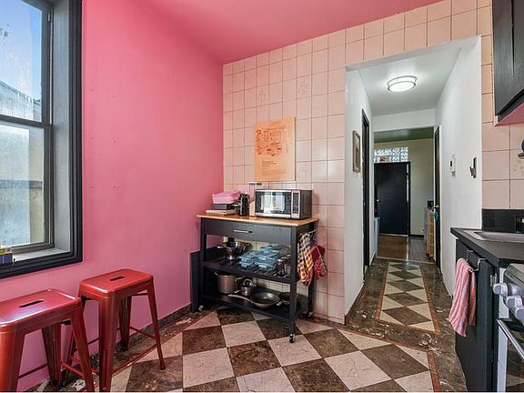 4th image of 172 Delancey St APT 6C