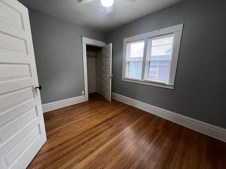 254 Warren Ave SE — Photo 16