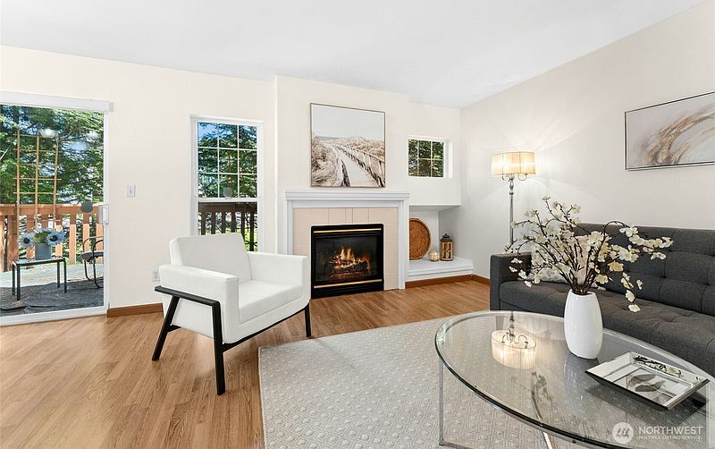 4th image of 10030 Holly Drive #111