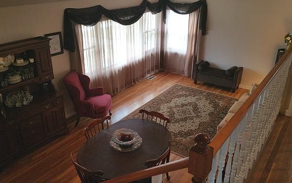 3rd image of 8718 N Olcott Ave