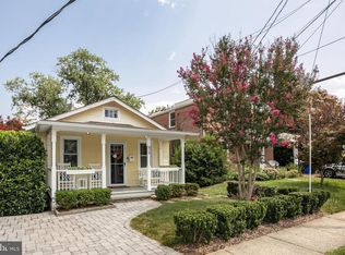819 N Barton St, Arlington, VA 22201