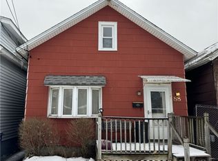 88 Allen St, Lockport, NY 14094
