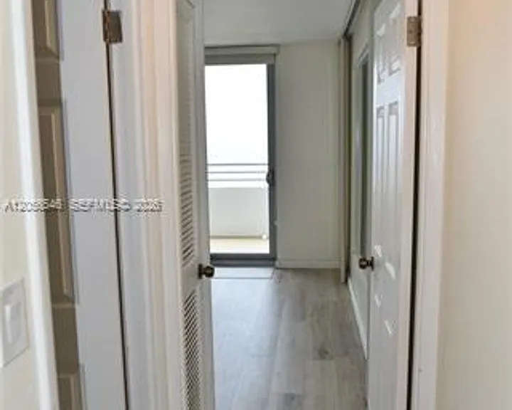 5555 Collins Avenue Cu #8K — Photo 23