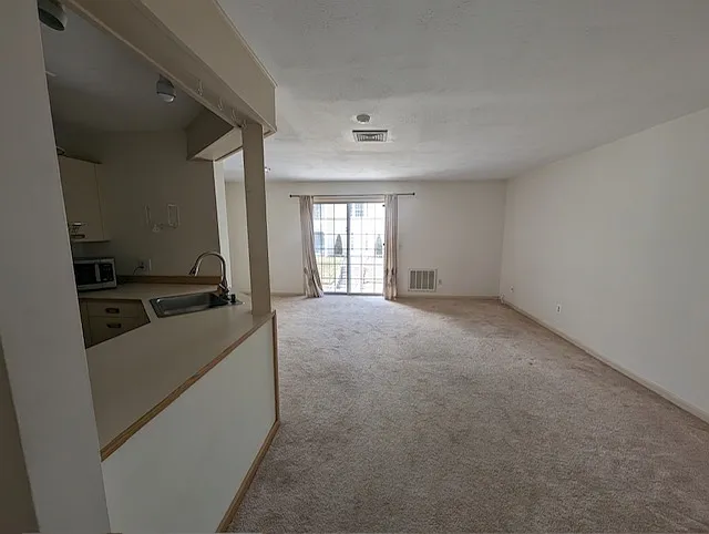28 James St #31 — Photo 9