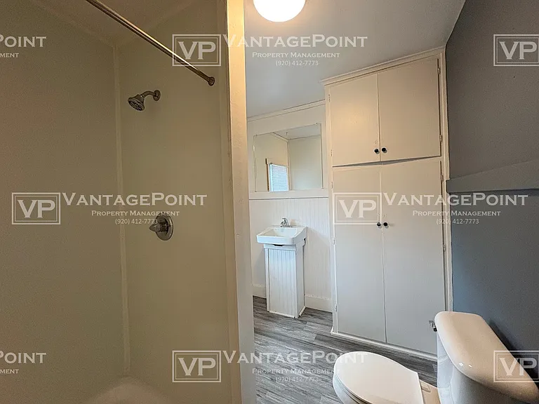 309 S Webster Ave — Photo 9