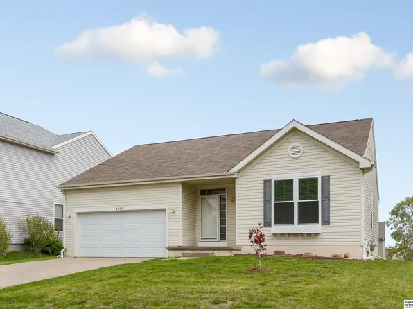 8903 S 167th St, Omaha, NE 68136