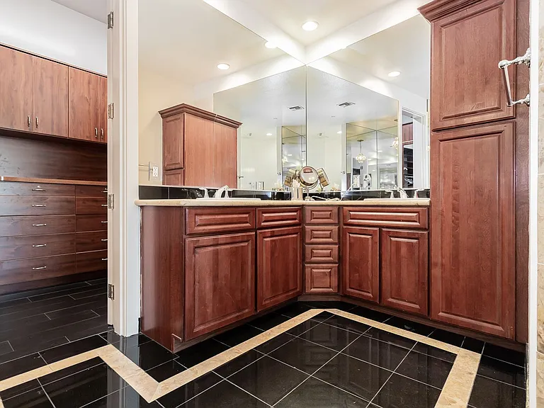 360 E Desert Inn Rd #1502 — Photo 26