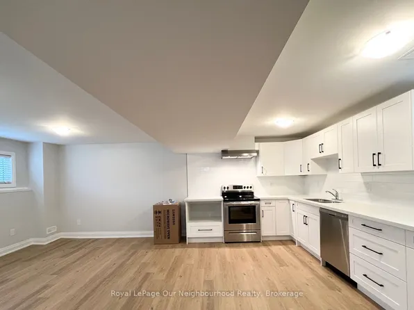 26 Oren Blvd, Barrie, ON L4N 4M1