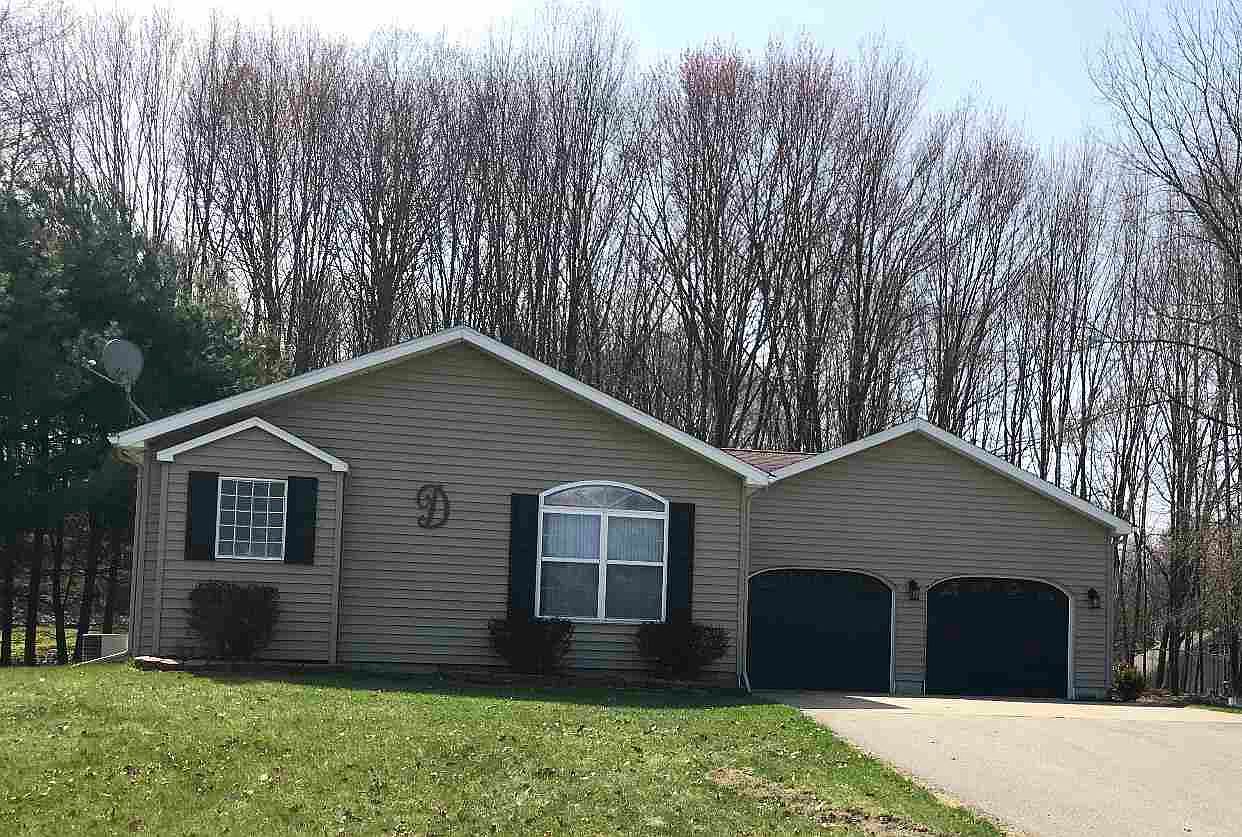 1266 Clubhouse Dr, Lake Isabella, MI 48893 Zillow