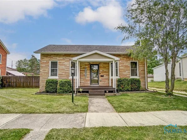 66 Liberty St, Tiffin, OH 44883