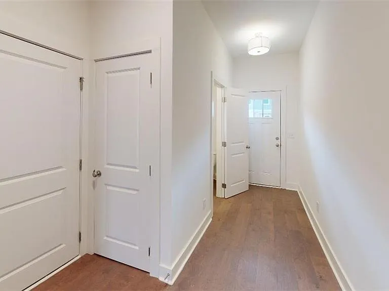 6414 Shalks Crossing Dr — Photo 27