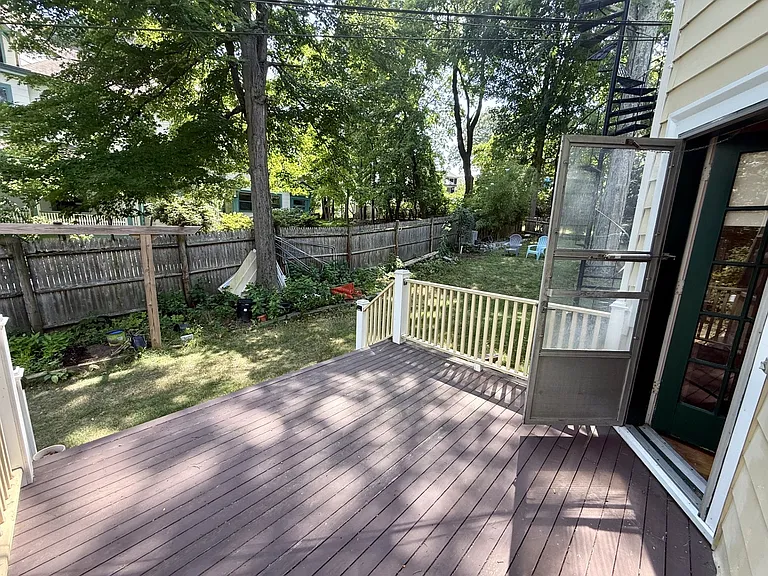 161 Walnut St #1 — Photo 7
