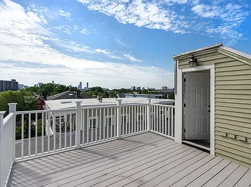 15 Dimick St Photo 1