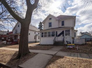 1917 62nd St, Kenosha, WI 53143