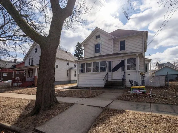 1917 62nd STREET, Kenosha, WI 53143