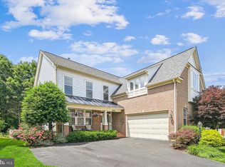 8706 Flowering Dogwood Ln, Lorton, VA