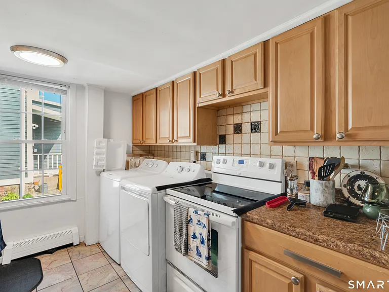 31 Clark St — Photo 14