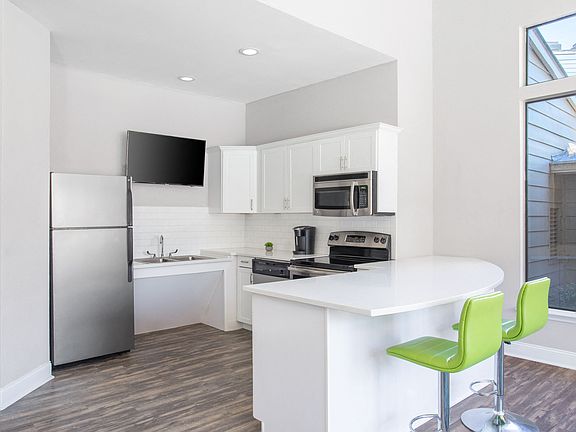 3rd image of 1322 Beacon Ridge Rd #339