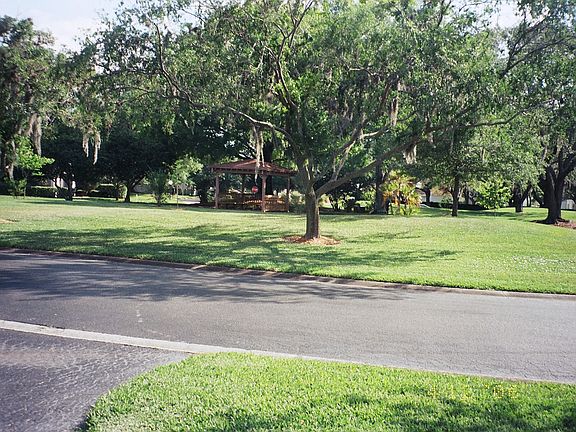2nd image of 13515 Palmwood Ln