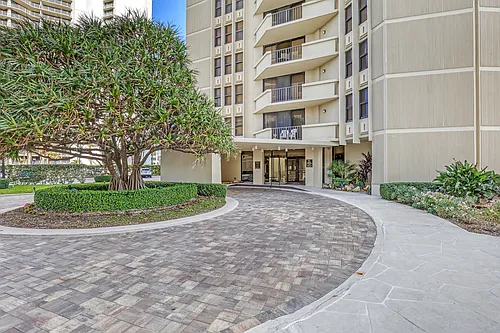2800 N Ocean Dr Photo 1
