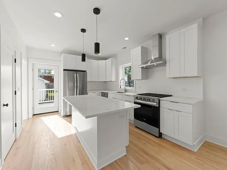118 N President St — Photo 7