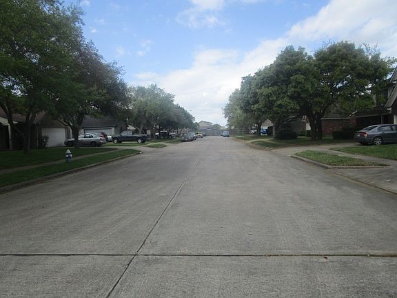 4th image of 3914 Dogwood Dr
