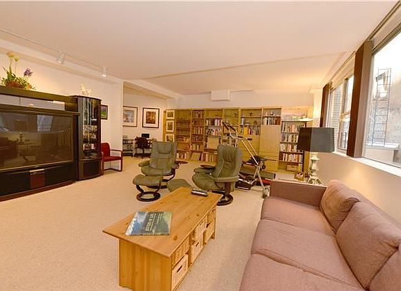 3rd image of 176 Broadway APT 7E