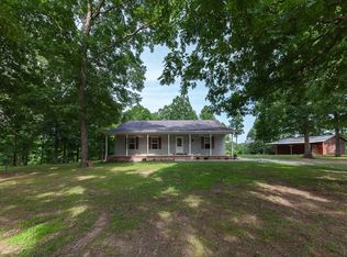 1208 Pack Rd, White Bluff, TN 37187