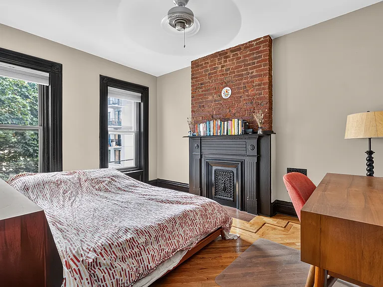 380 Herkimer St #2 — Photo 6