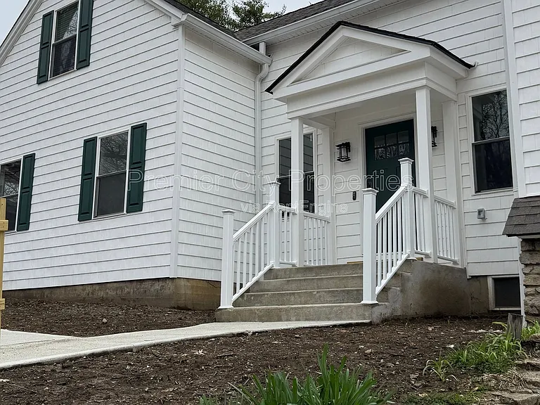240 McGregor Ave #2 — Photo 37