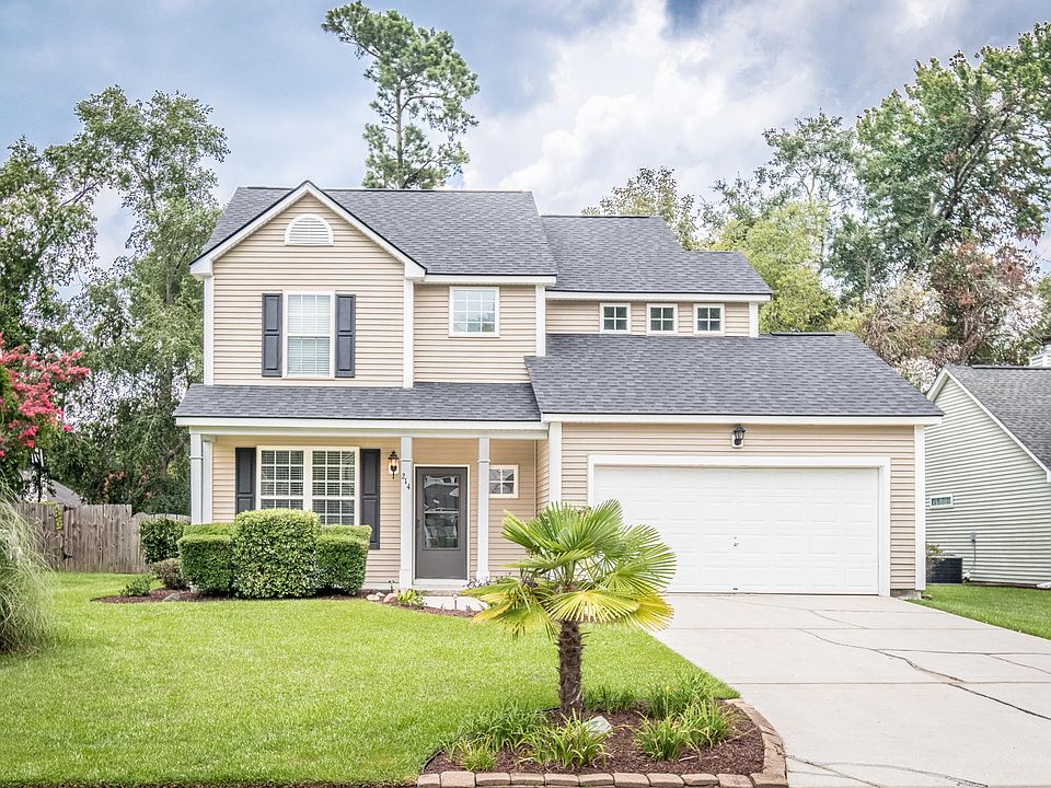 1st image of 214 Ashford Cir