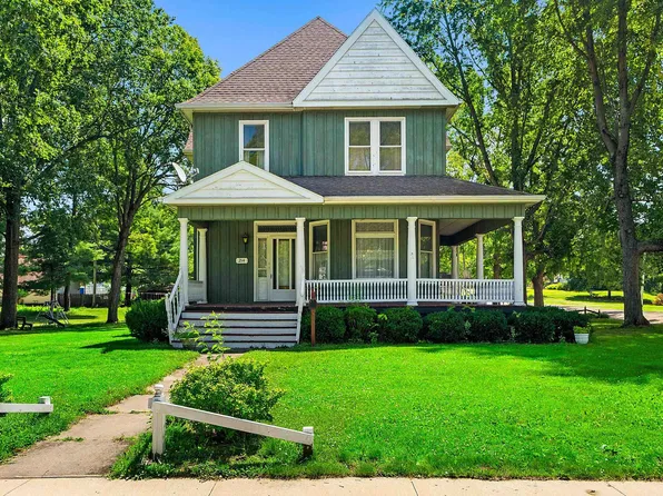 214 S Fulton St, Lacon, IL 61540