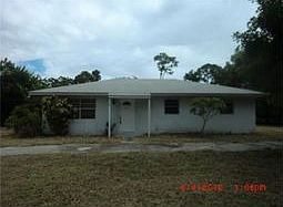 Home for Sale in Royal Palm Beach, Florida $113,900