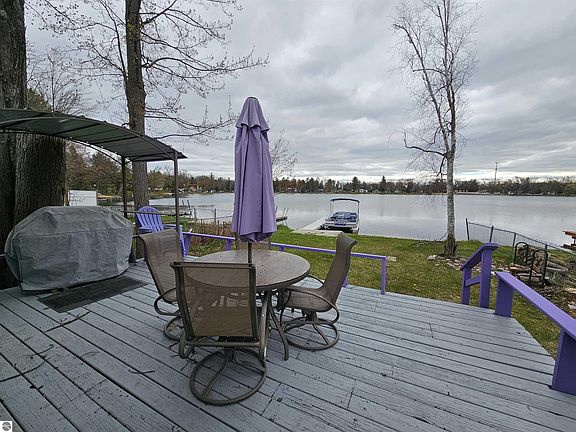 4th image of 5193 Lucinda Dr